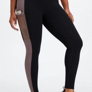 Fabletics On-The-Go PowerHold® High-Waisted Legging - Black/Smokey - S